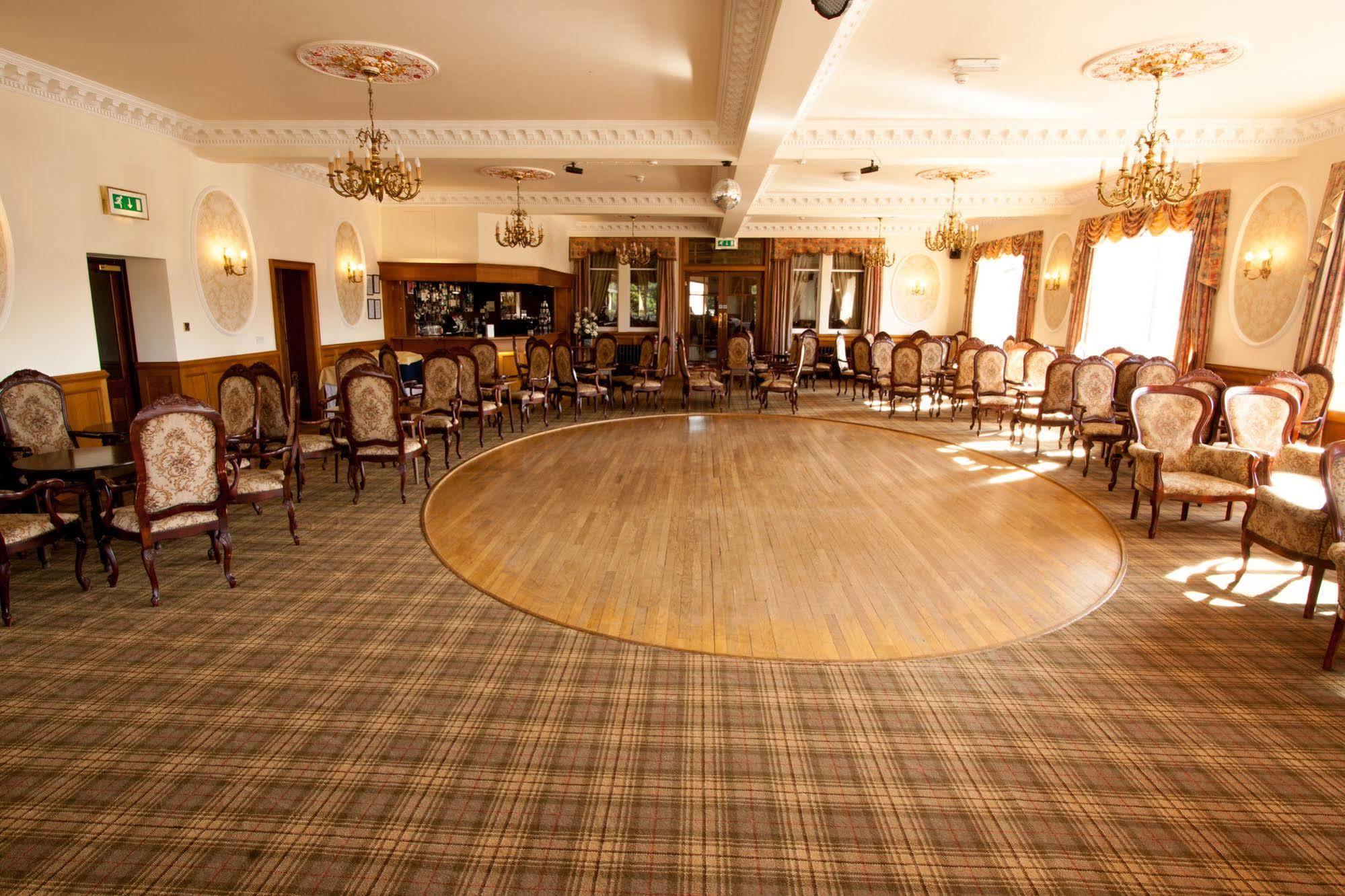 Duke Of Gordon Hotel Kingussie Exteriér fotografie
